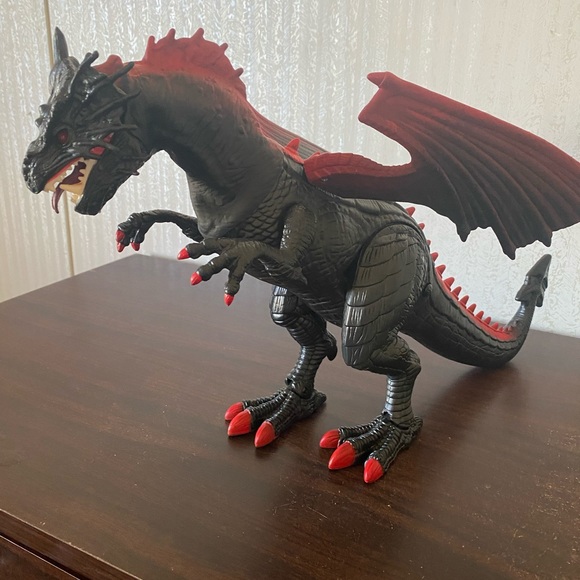 Dragon - Picture 2 of 3